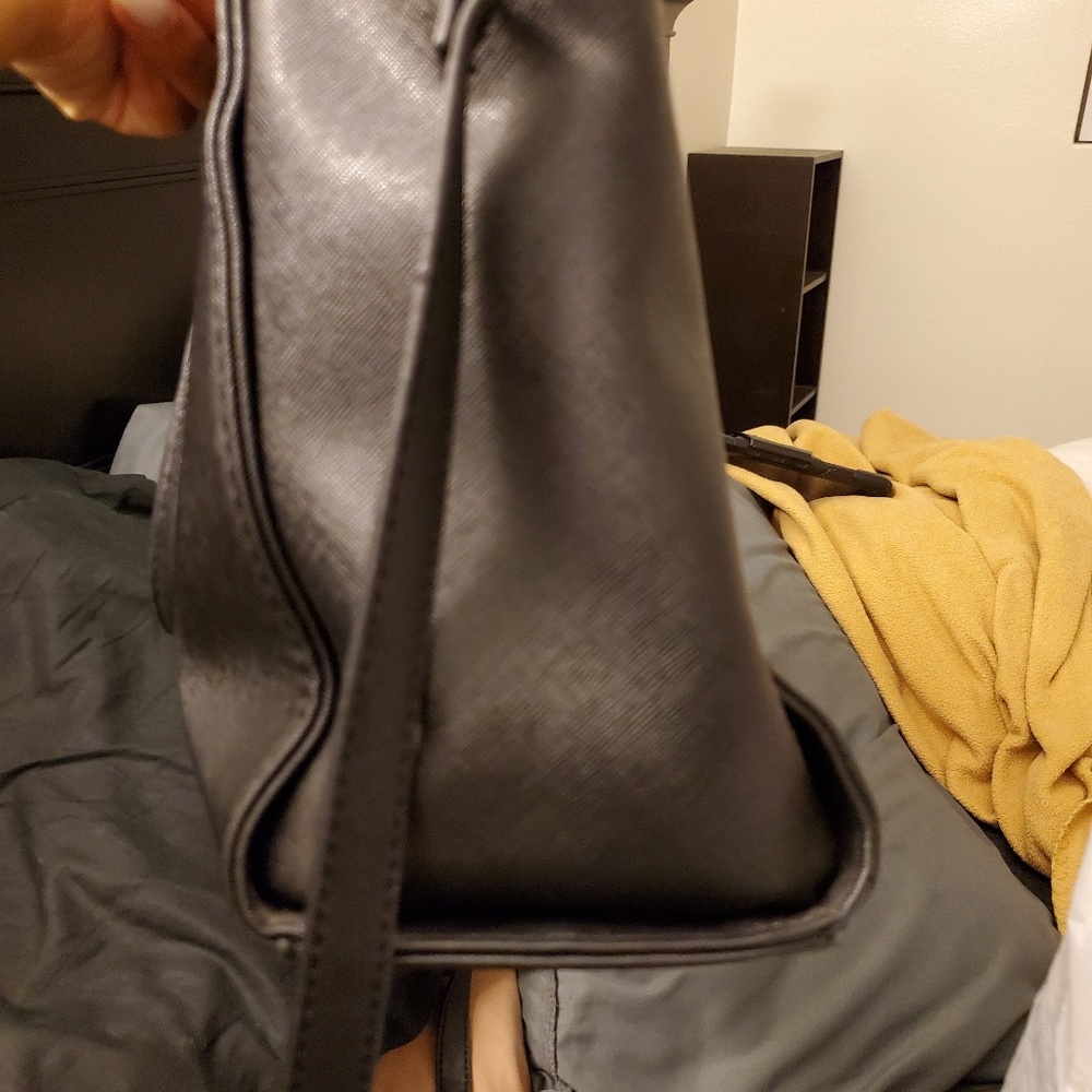Purse - Picture 3 of 8